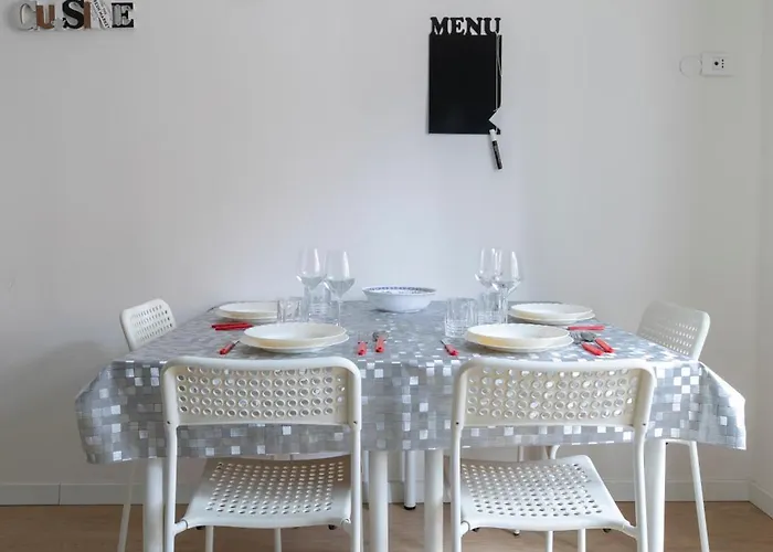 Casa Graziella - A 2 Passi Dal Centro E Stazione Di Appartamento Verona